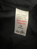 Floral Wallis Fully Lined Satin Skirt & Top Set. Skirt Size 16. Top Size 18.