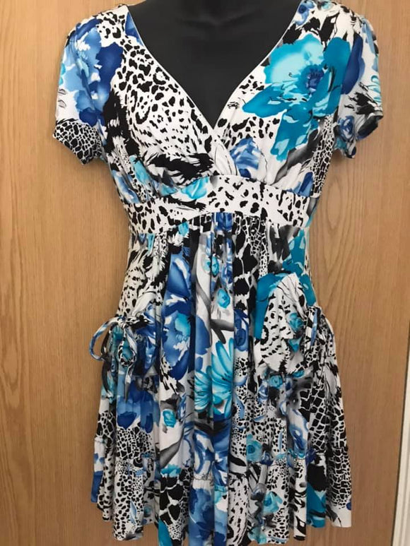 V Neck Blue Print Dress/Tunic with Pockets: REDUCED
