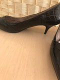 Kitten Heel Shoe in Black & Purple. Size 4 Only - REDUCED