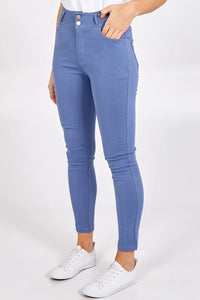 Easy Wear Light Blue Stretch Skinny Jeans. Size 8-14